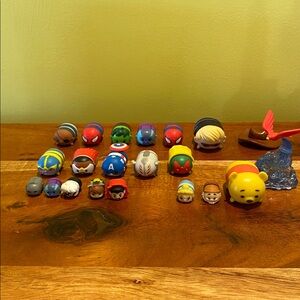 Disney  Marvel Tsum Tsum Vinyl toys bundle 21 pieces
